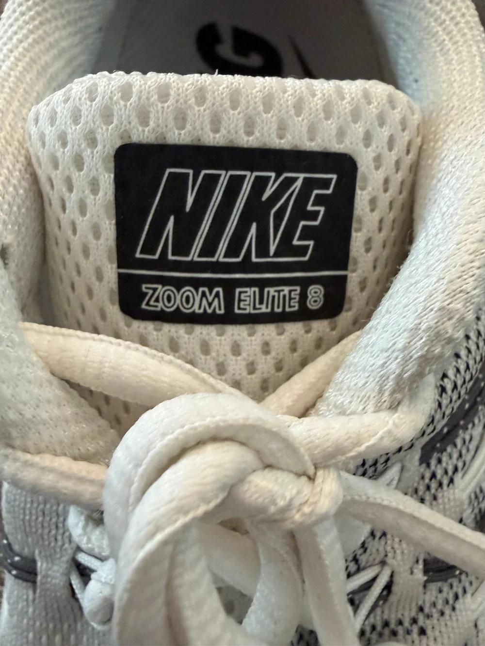 Nike Air Zoom Elite 8 Women's Running Shoes White Gray Black Sneakers Size 8‎
